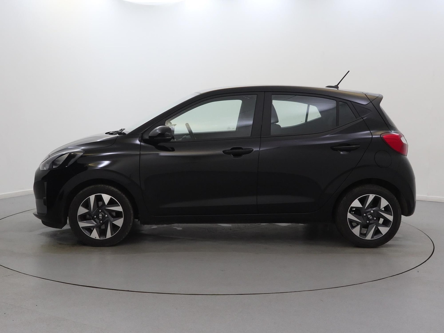 Used Hyundai i10 2024 for sale - 76502945: Photo 4