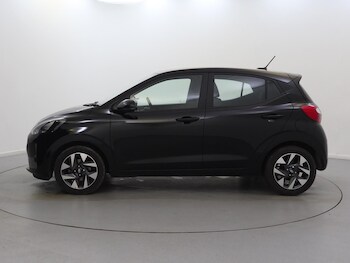Used Hyundai i10 2024 for sale - 76502945: Photo