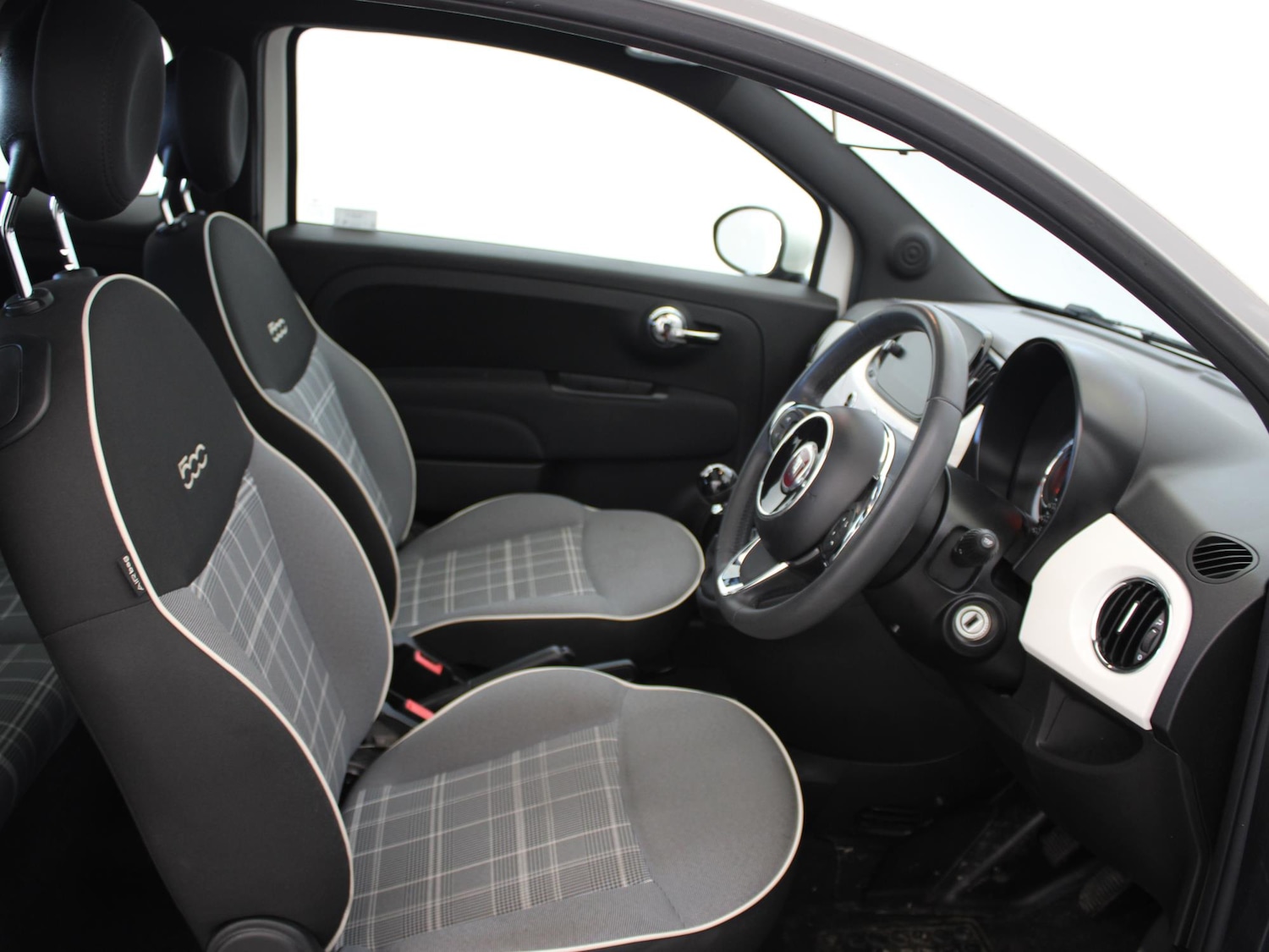 Used Fiat 500 2021 for sale - 77398050: Photo 9