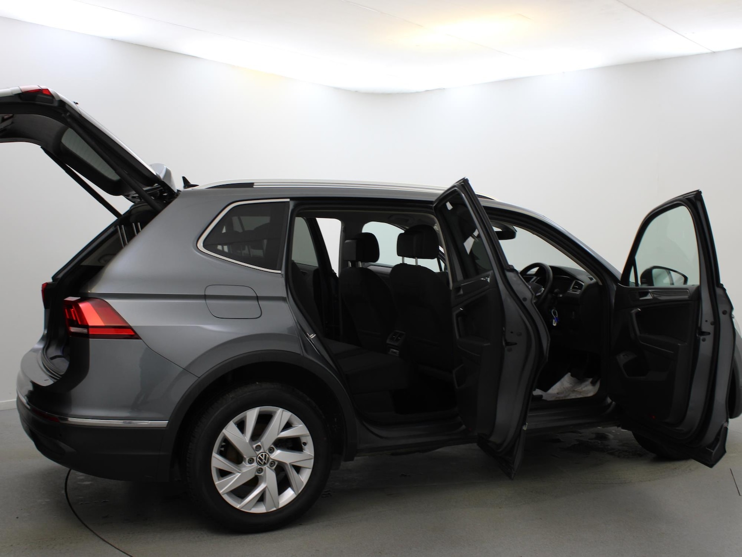 Used Volkswagen Tiguan Allspace 2022 for sale - 76594384: Photo 39