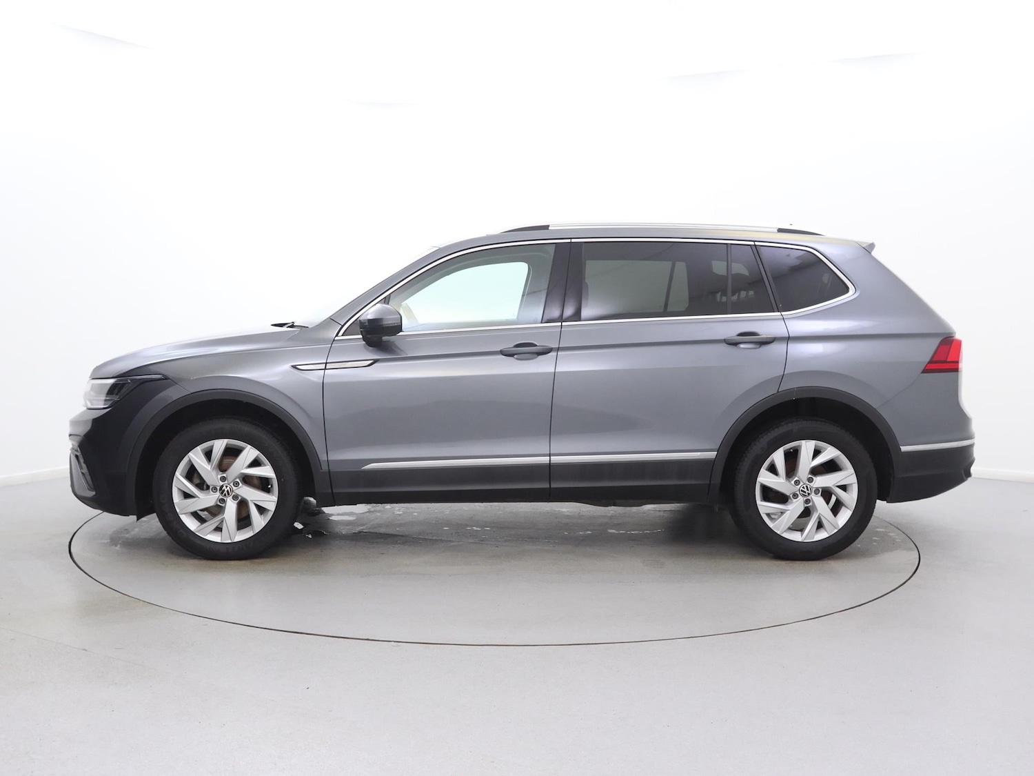 Used Volkswagen Tiguan Allspace 2022 for sale - 76594384: Photo 4