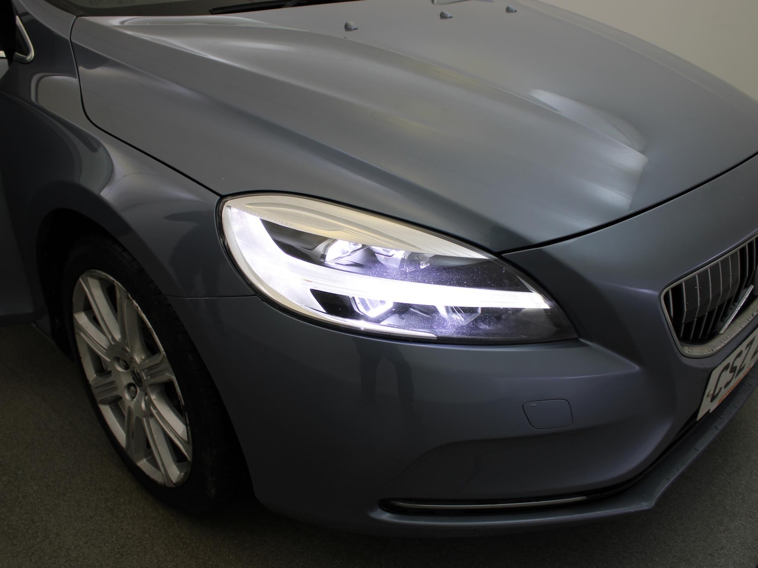 Used Volvo V40 2018 for sale - 77473018: Photo 38