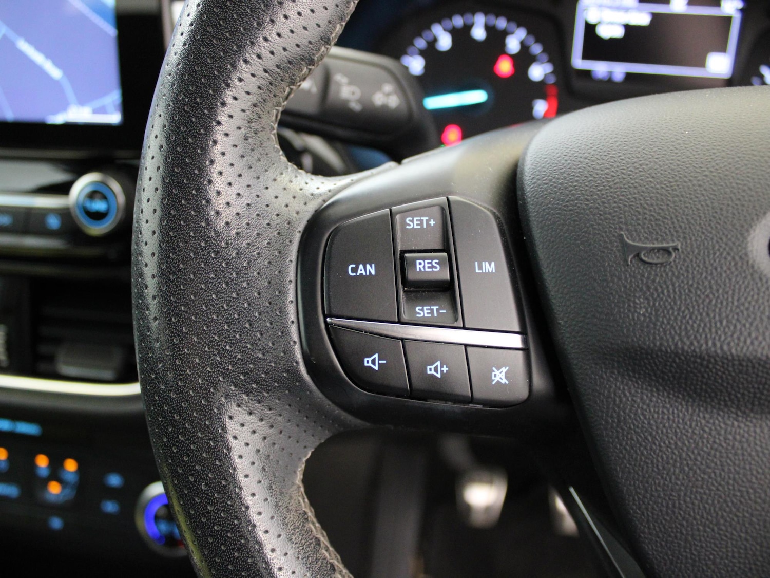 Used Ford Fiesta 2018 for sale - 76610990: Photo 27