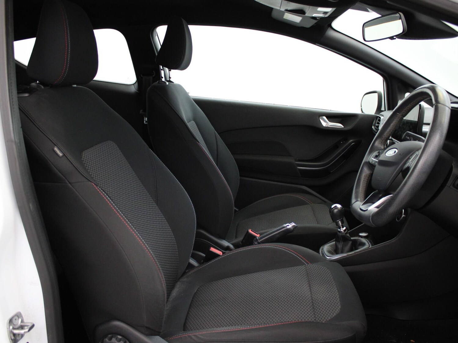 Used Ford Fiesta 2018 for sale - 76610990: Photo 9