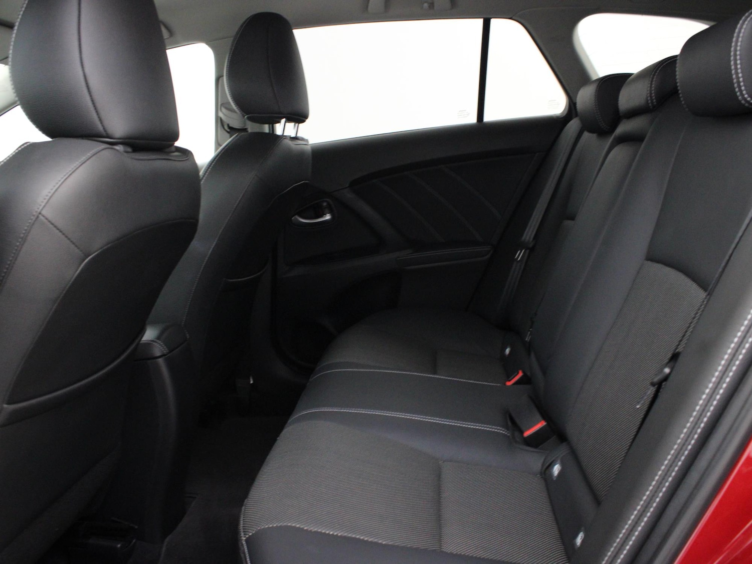 Used Toyota Avensis 2017 for sale - 76515870: Photo 10