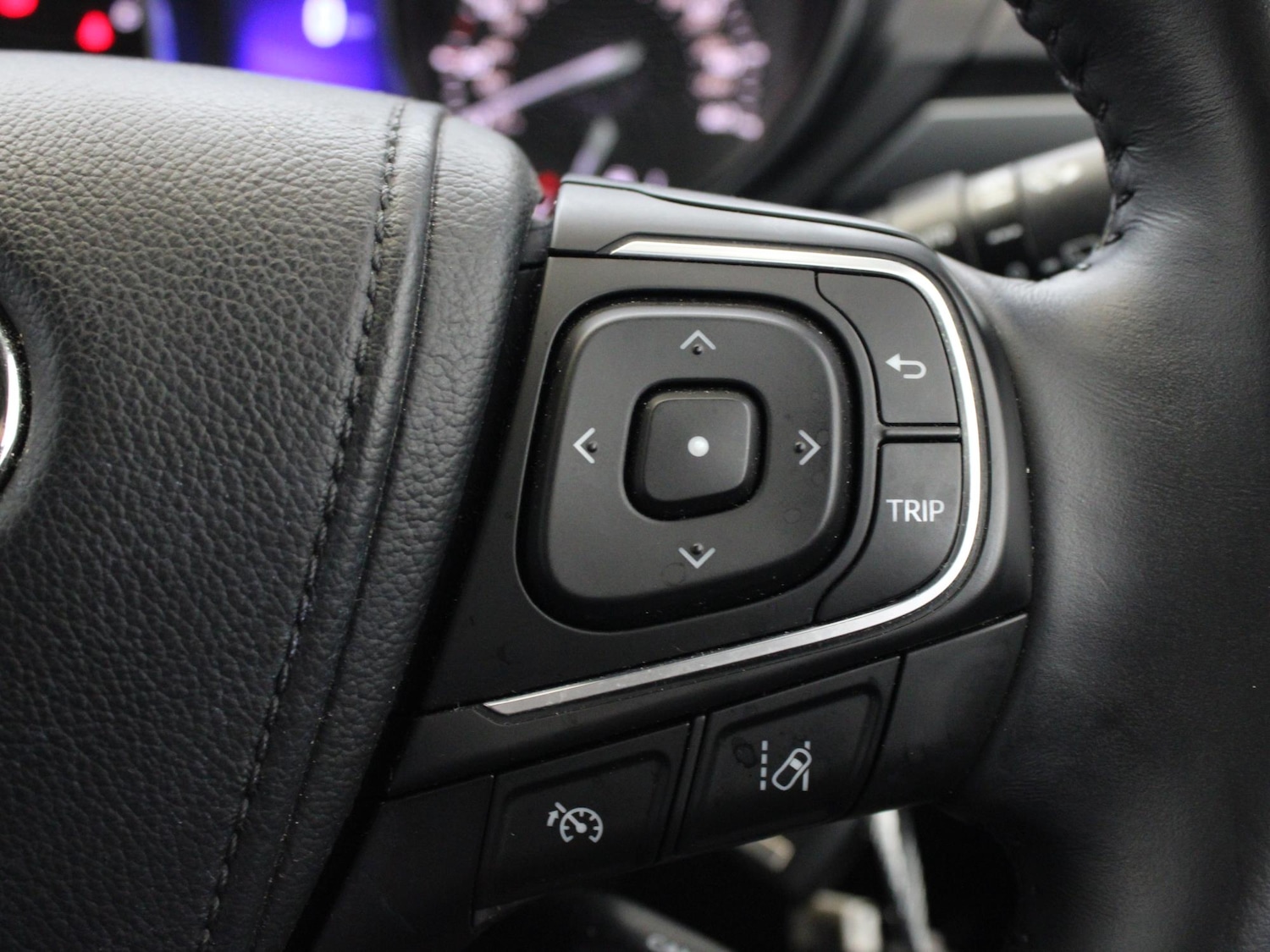 Used Toyota Avensis 2017 for sale - 76515870: Photo 15