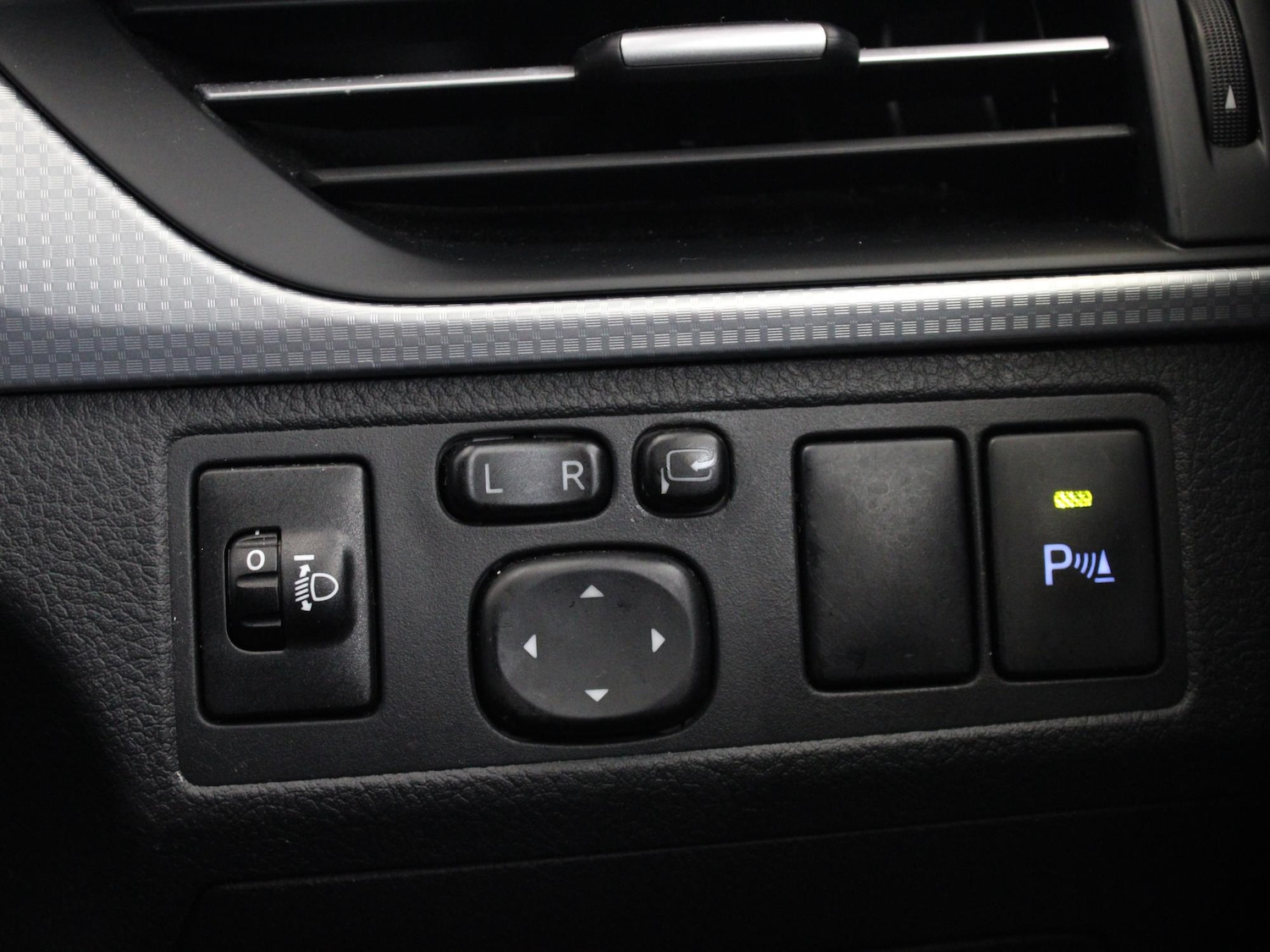 Used Toyota Avensis 2017 for sale - 76515870: Photo 18