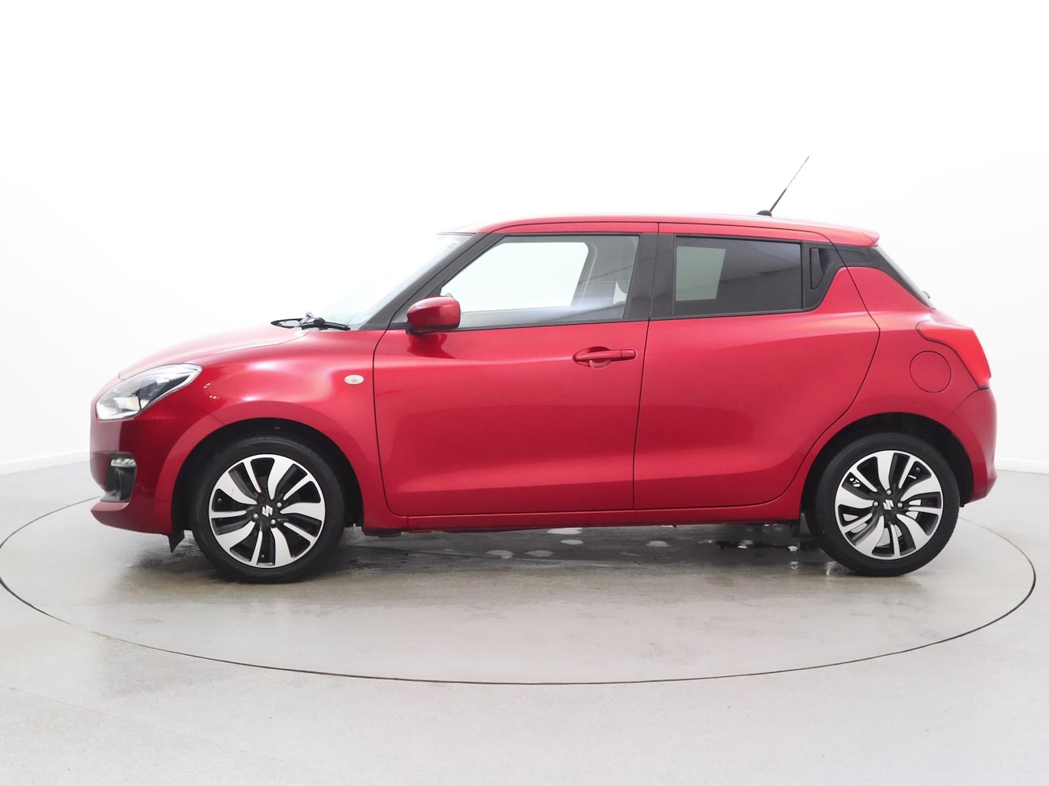 Used Suzuki Swift 2020 for sale - 77443955: Photo 4