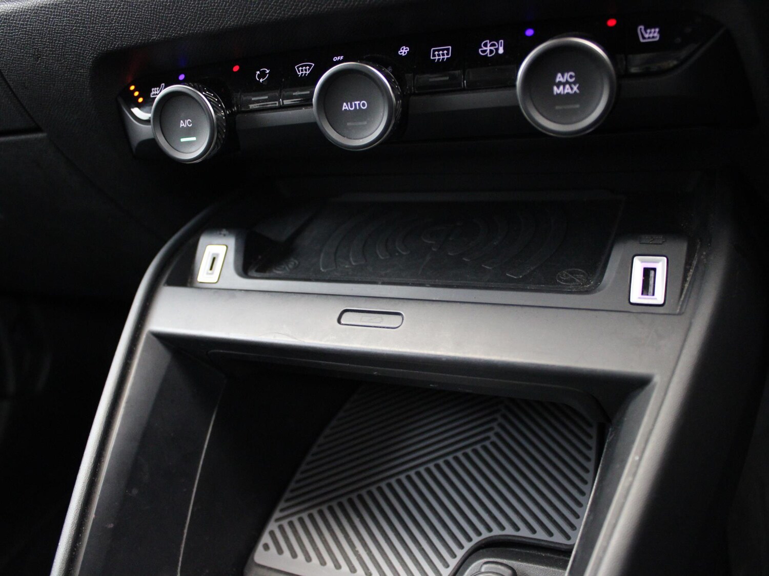 Used Citroen C4 2023 for sale - 77472890: Photo 24