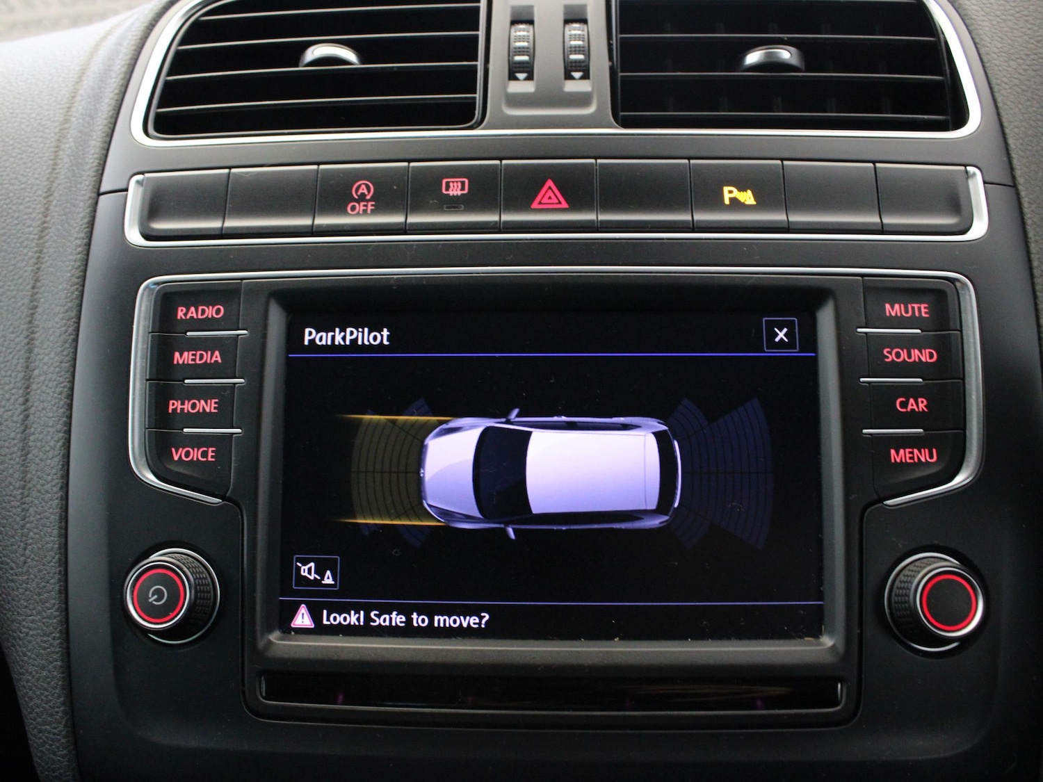 Used Volkswagen Polo 2017 for sale - 77135427: Photo 21