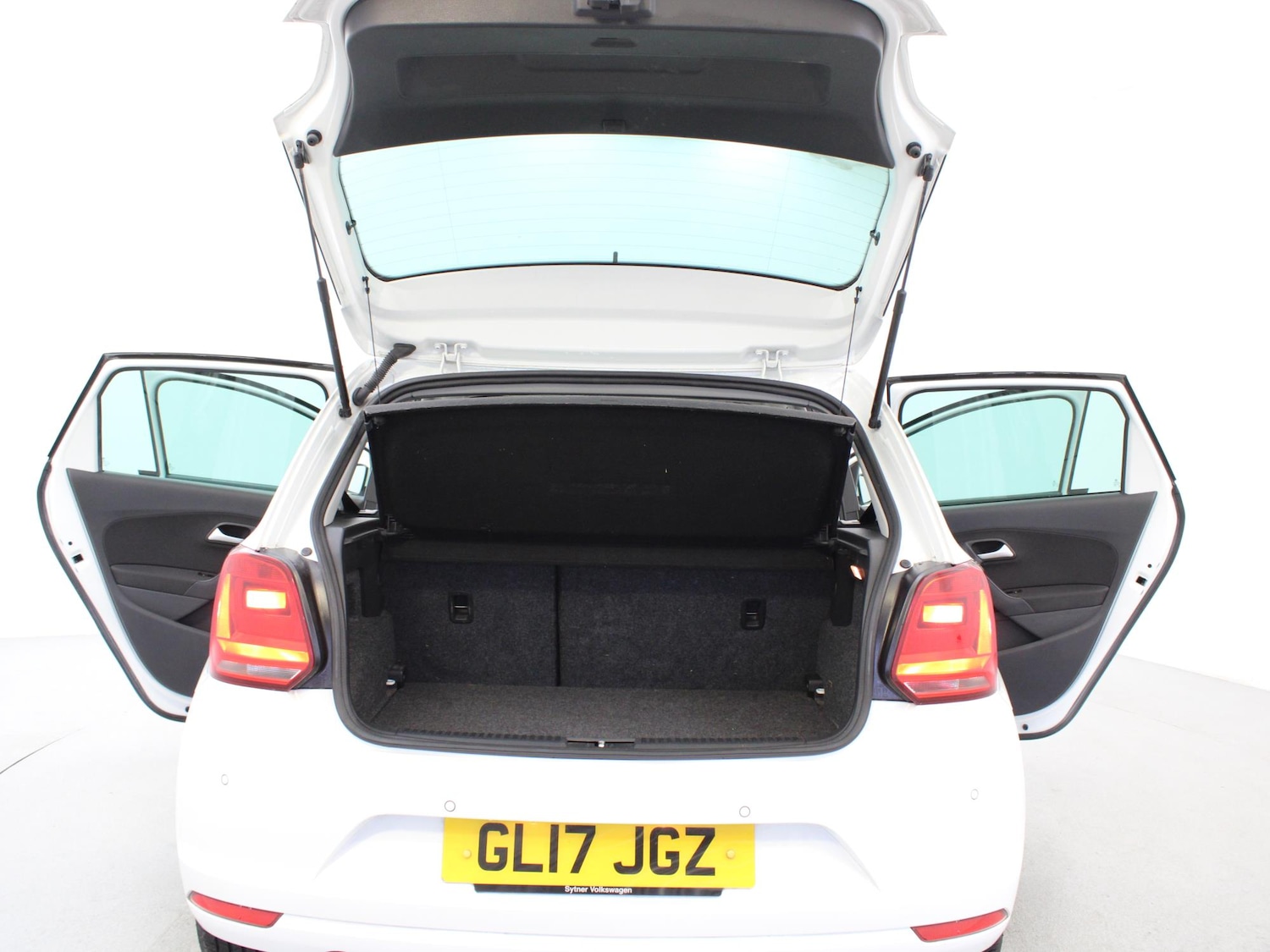 Used Volkswagen Polo 2017 for sale - 77135427: Photo 33