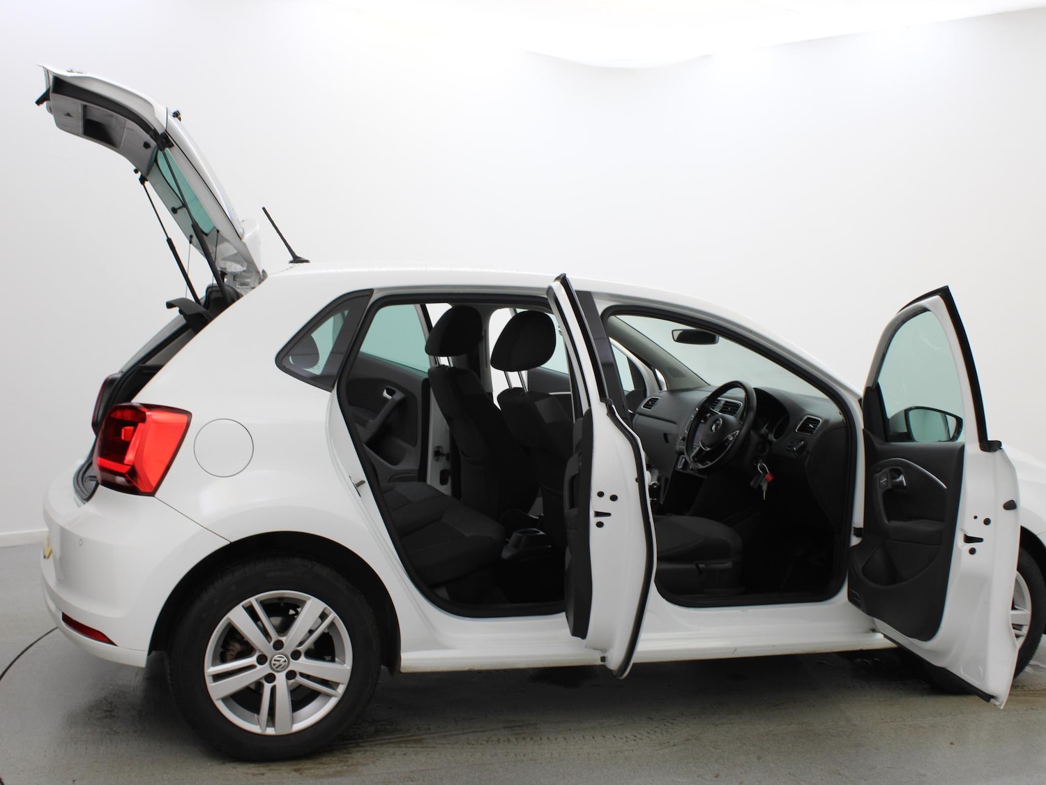 Used Volkswagen Polo 2017 for sale - 77135427: Photo 34