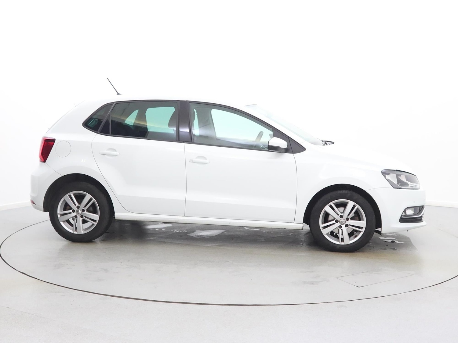 Used Volkswagen Polo 2017 for sale - 77135427: Photo 8