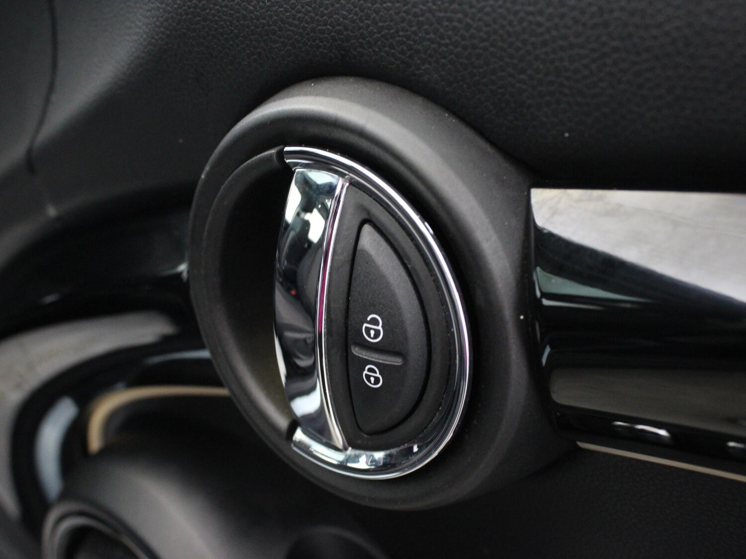 Used MINI Hatch 2022 for sale - 76553540: Photo 31