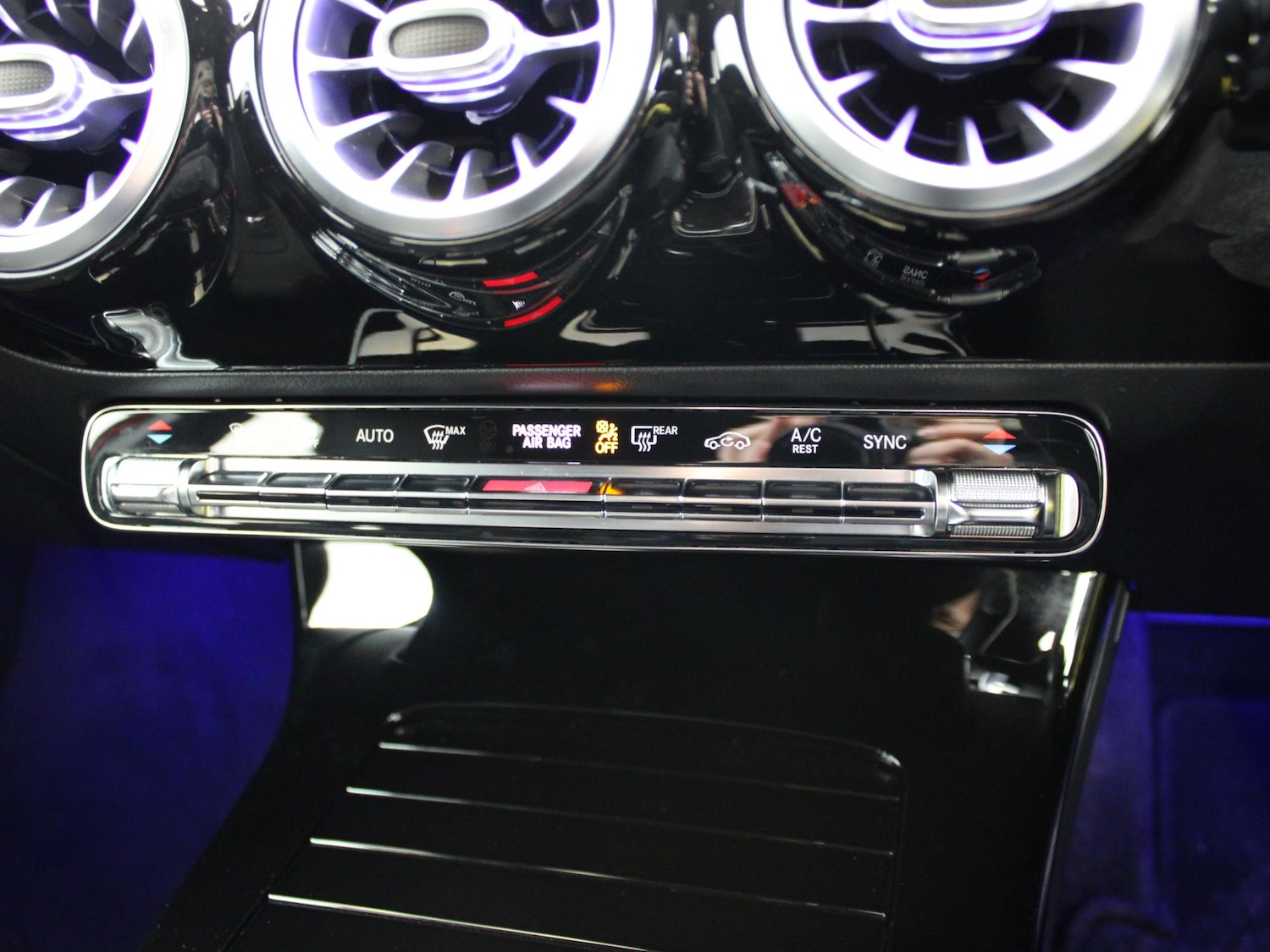 Used Mercedes-Benz A-Class 2018 for sale - 78052870: Photo 27