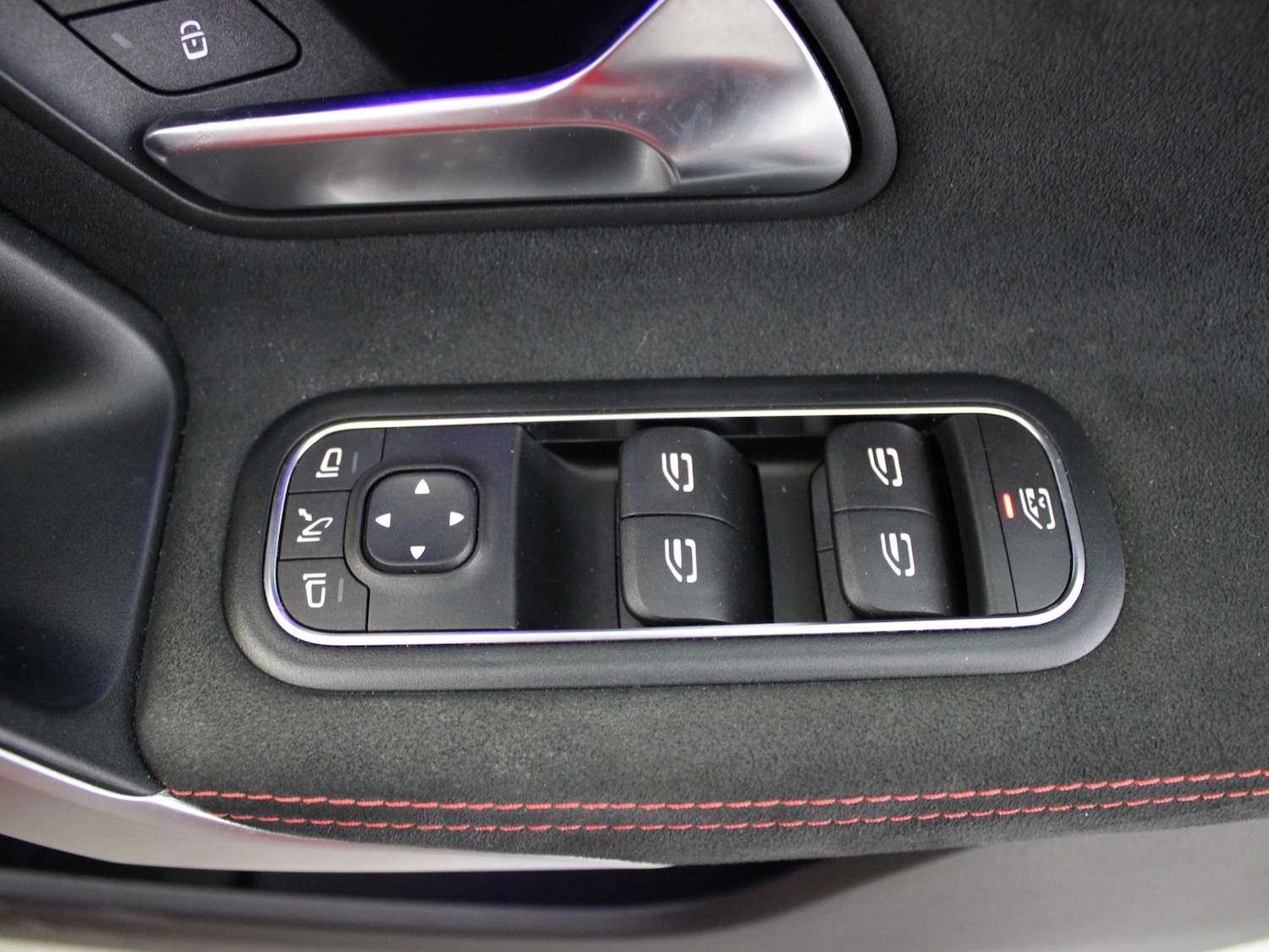 Used Mercedes-Benz A-Class 2018 for sale - 78052870: Photo 40