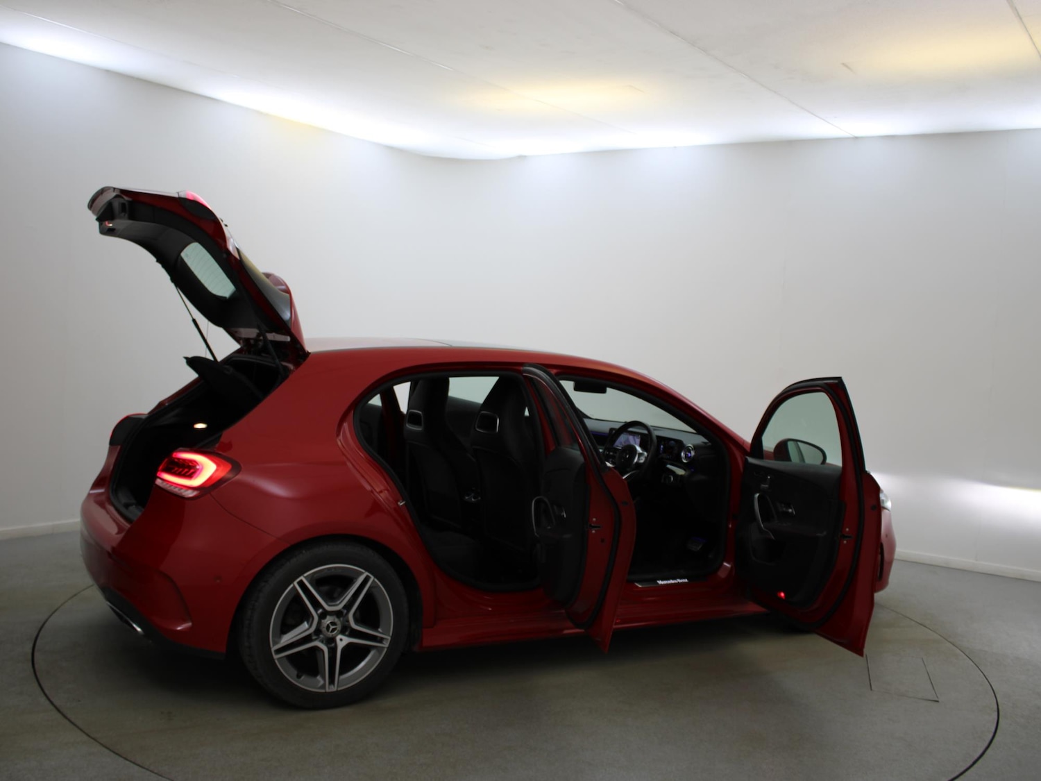 Used Mercedes-Benz A-Class 2018 for sale - 78052870: Photo 42