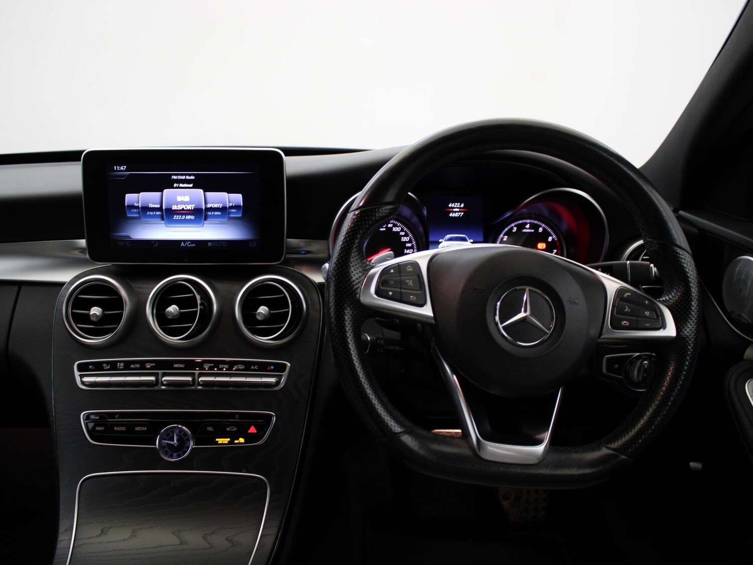 Used Mercedes-Benz C Class 2018 for sale - 75850169: Photo 13