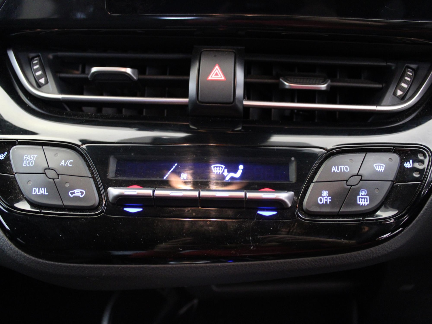 Used Toyota C-HR 2022 for sale - 77374368: Photo 19