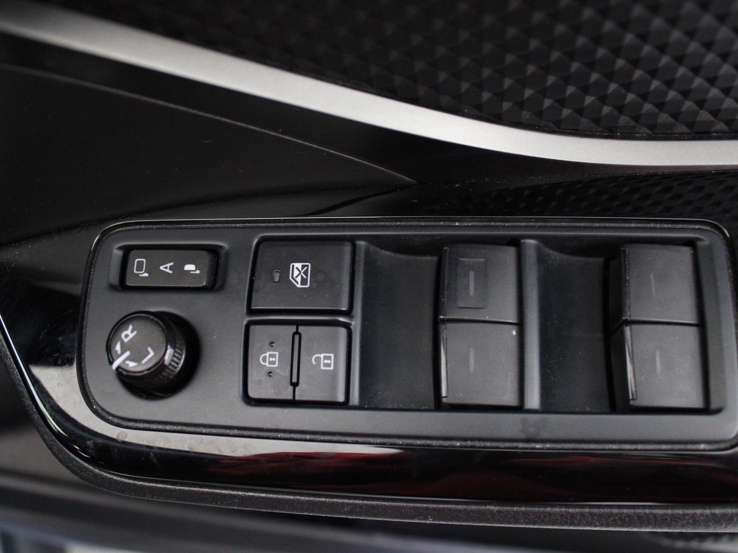 Used Toyota C-HR 2022 for sale - 77374368: Photo 23