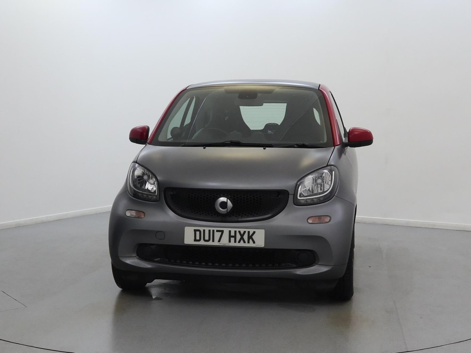 Used smart fortwo 2017 for sale - 76411648: Photo 2