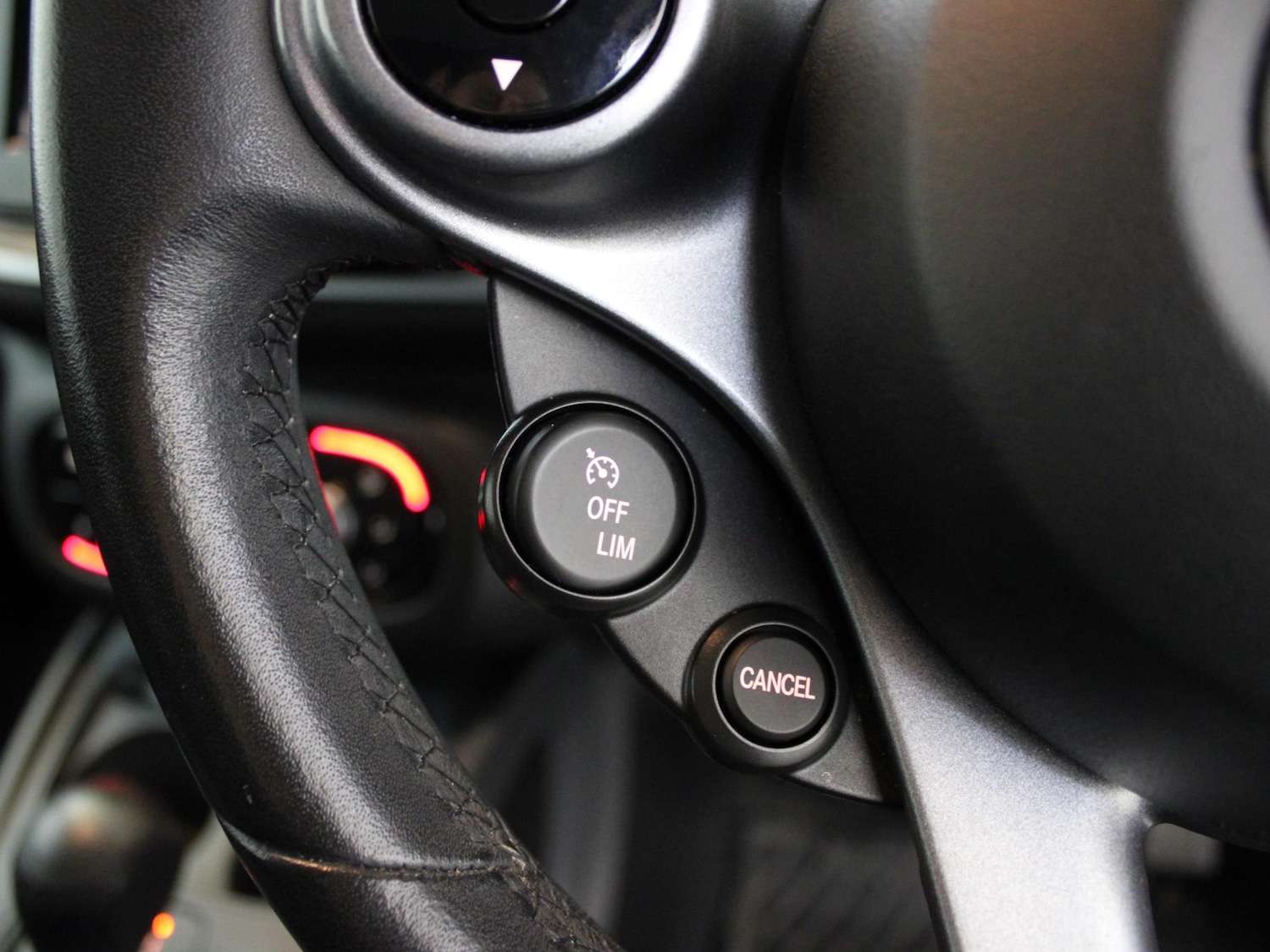 Used smart fortwo 2017 for sale - 76411648: Photo 33