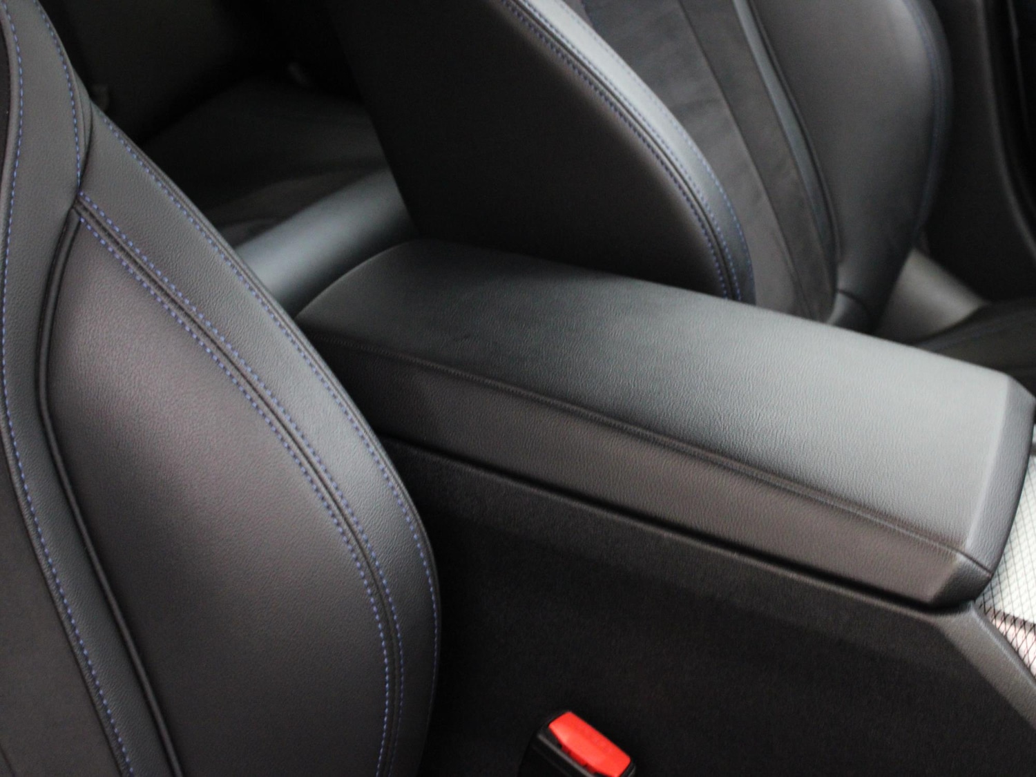 Used BMW i4 2022 for sale - 76662224: Photo 27