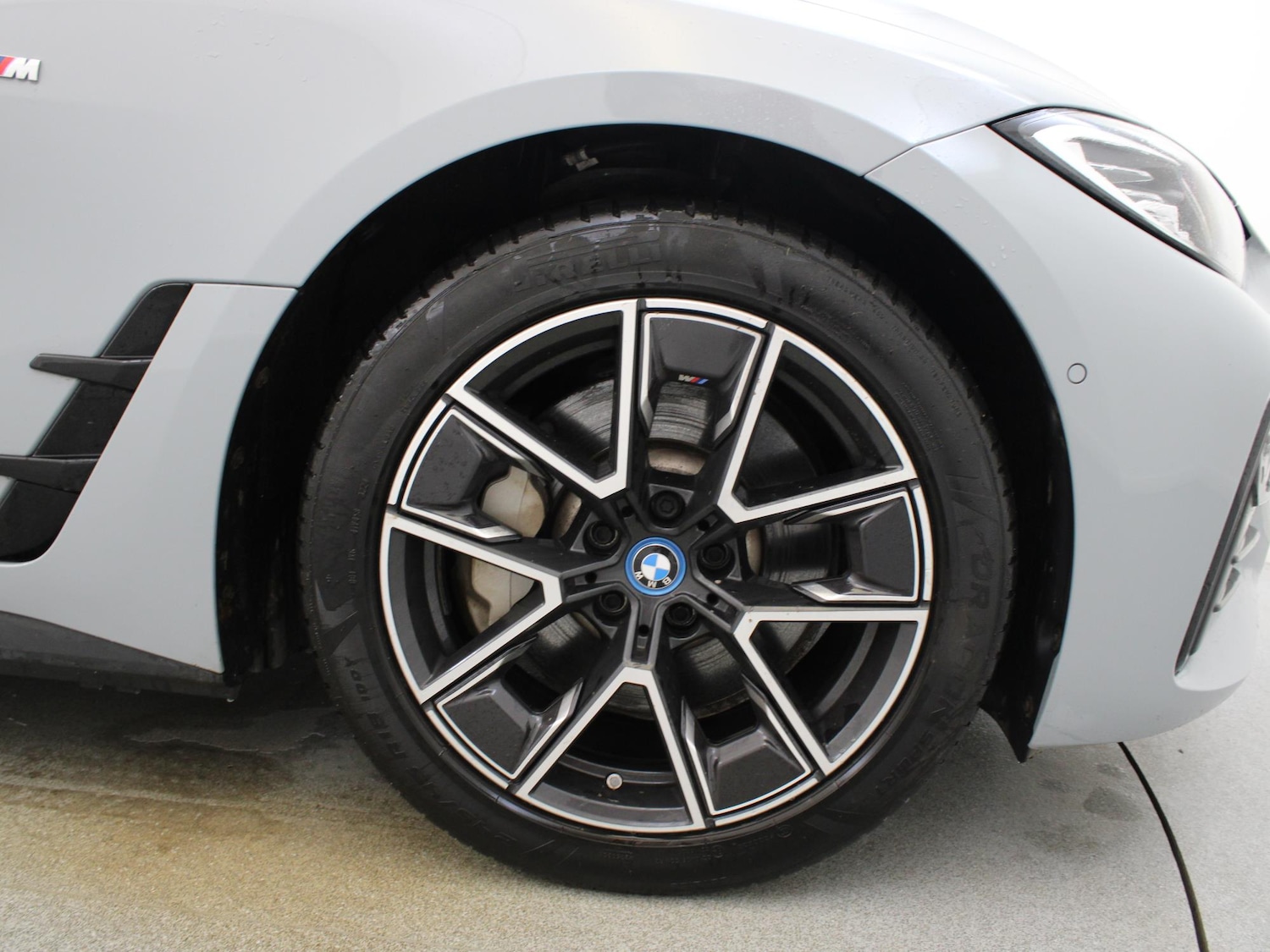 Used BMW i4 2022 for sale - 76662224: Photo 36