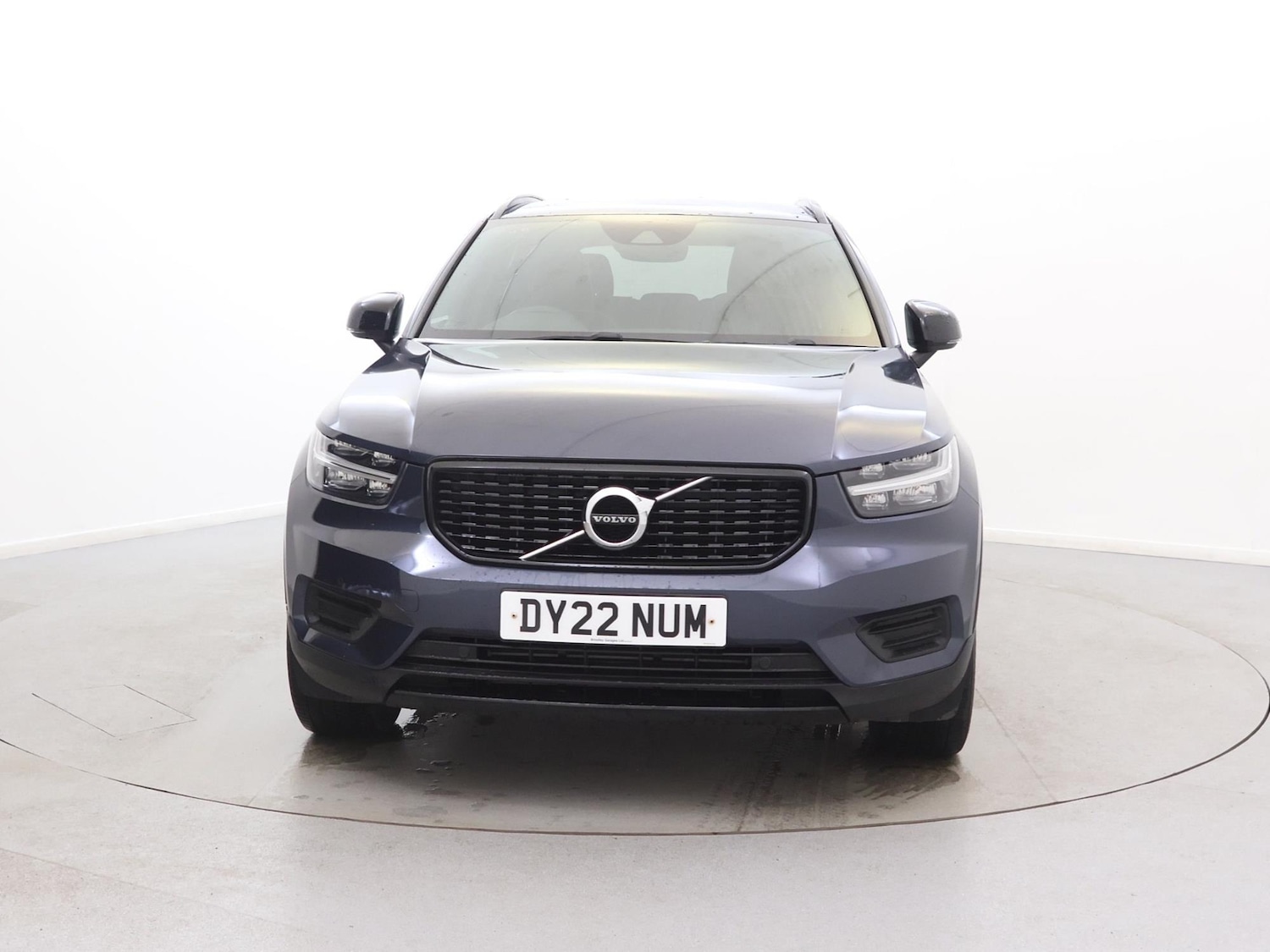 Used Volvo XC40 2022 for sale - 78052825: Photo 2