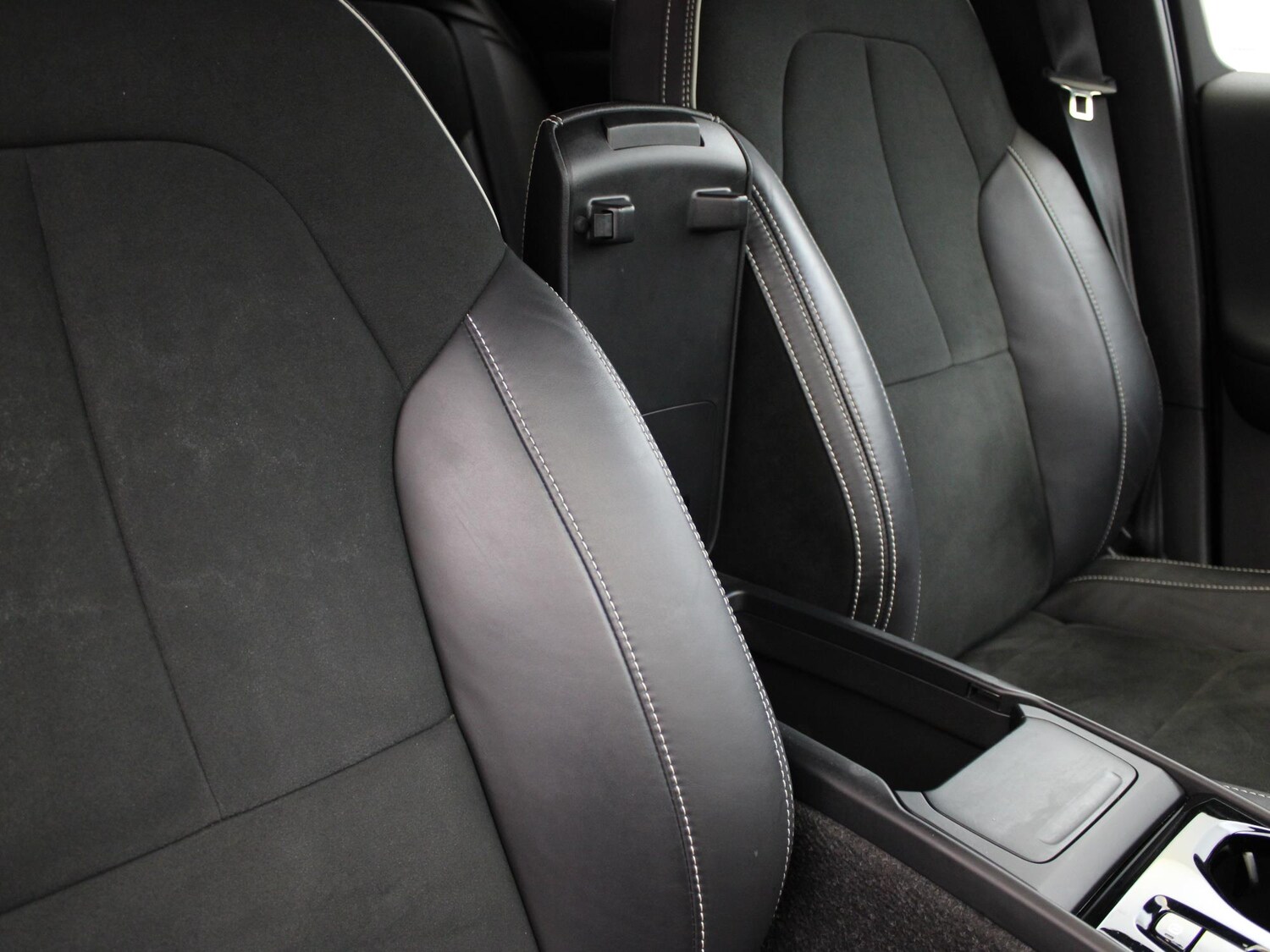 Used Volvo XC40 2022 for sale - 78052825: Photo 21