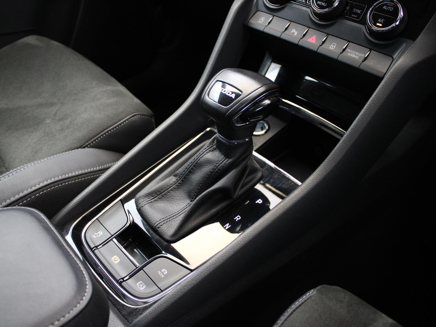 Used Skoda Karoq 2022 for sale - 76916464: Photo 33