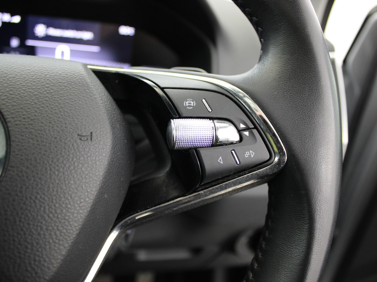 Used Skoda Karoq 2022 for sale - 76916464: Photo 37