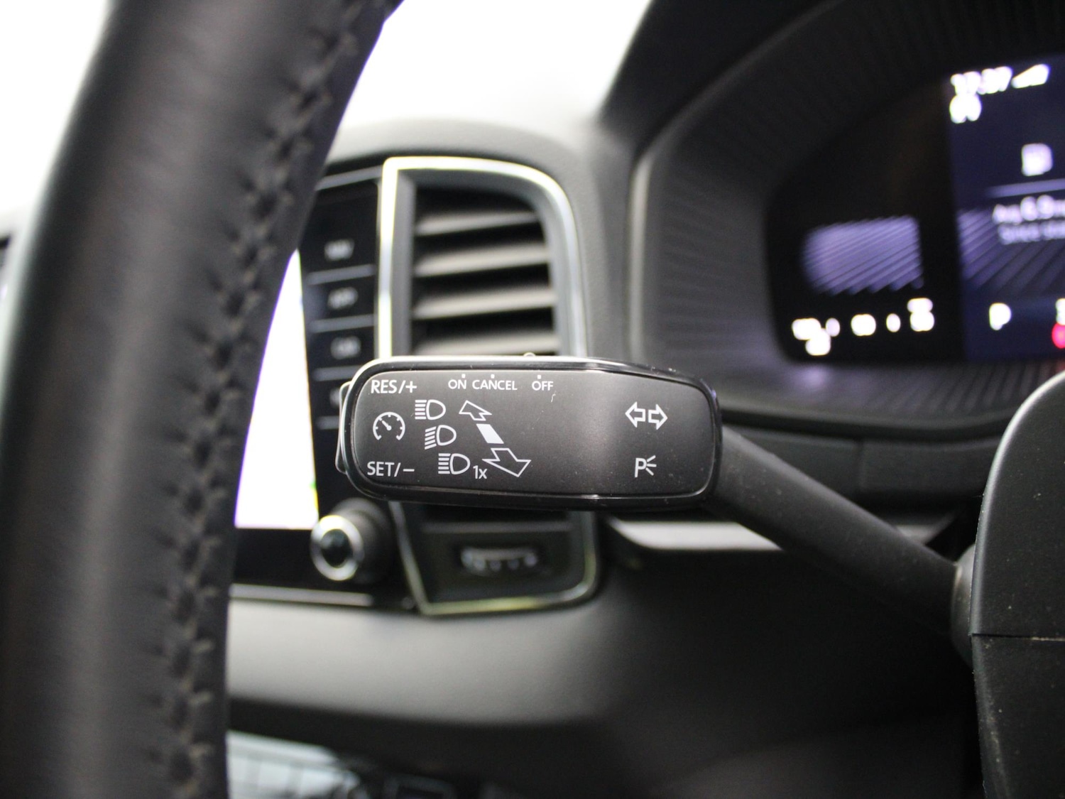 Used Skoda Karoq 2022 for sale - 76916464: Photo 38