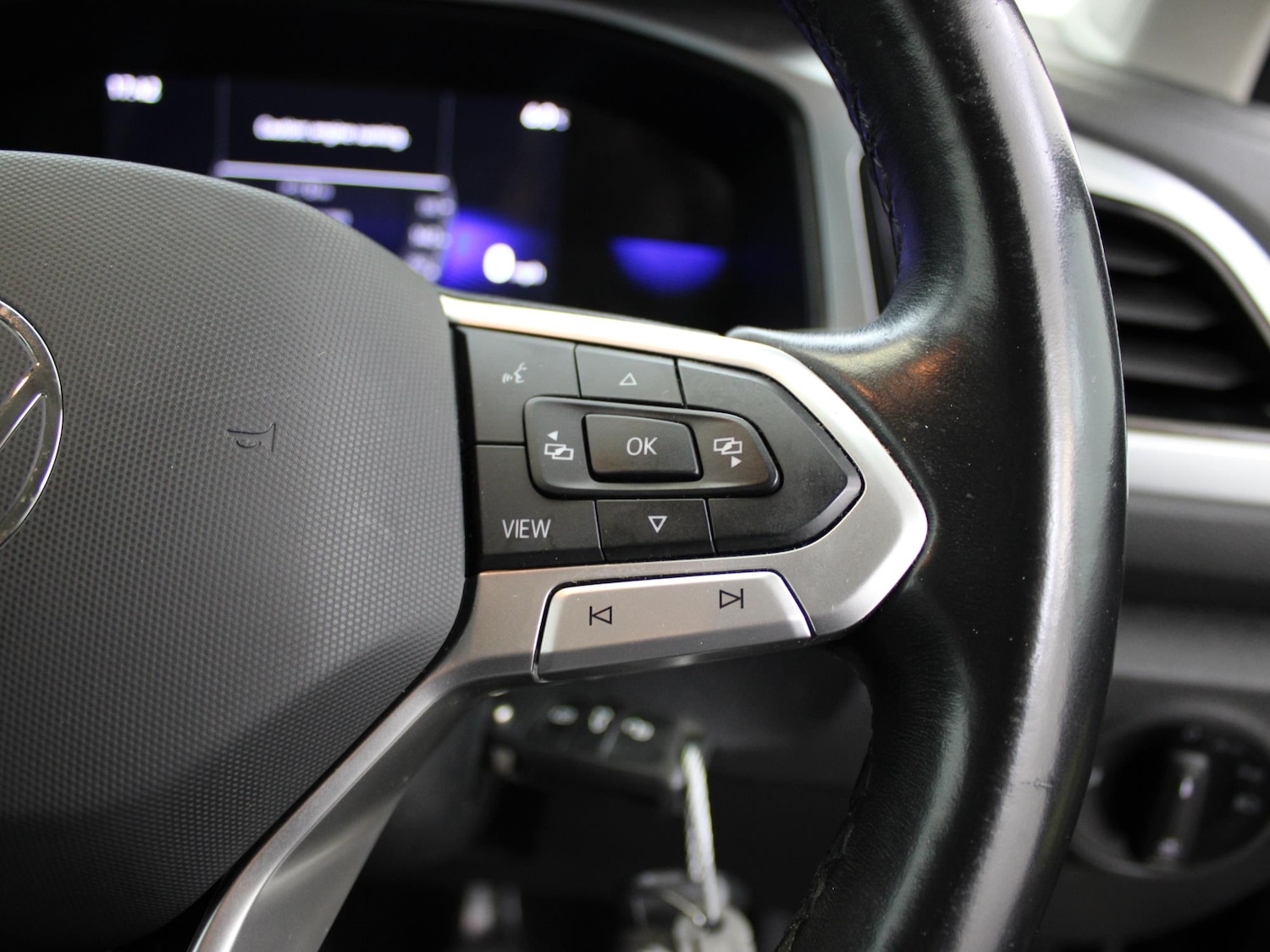 Used Volkswagen T-Roc 2022 for sale - 77374371: Photo 30