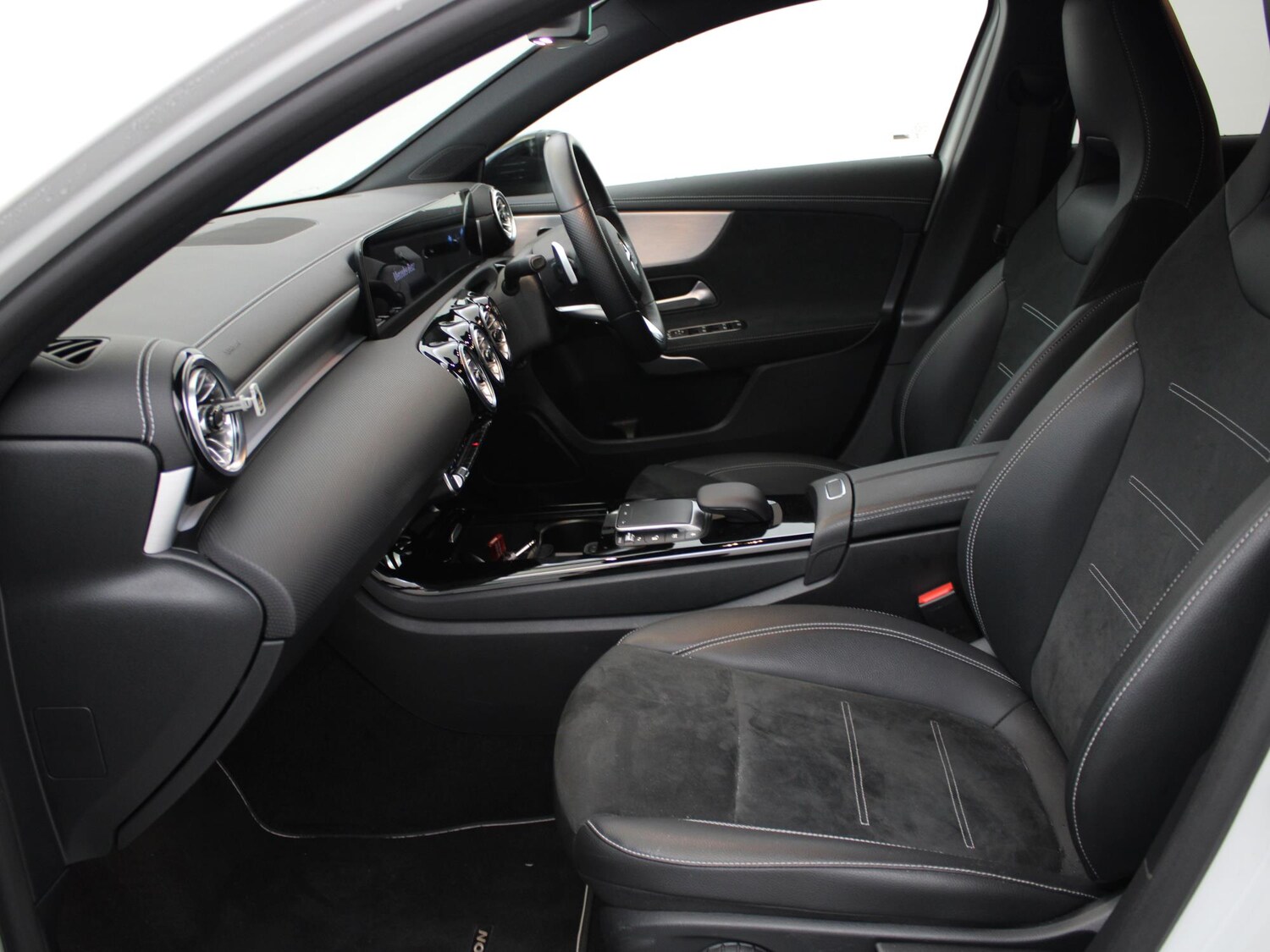 Used Mercedes-Benz A-Class 2021 for sale - 77601551: Photo 9