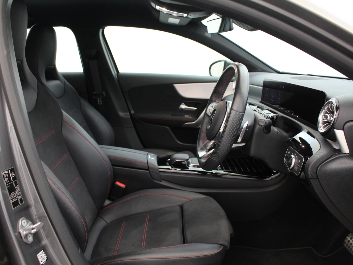Used Mercedes-Benz A-Class 2019 for sale - 76097443: Photo 9