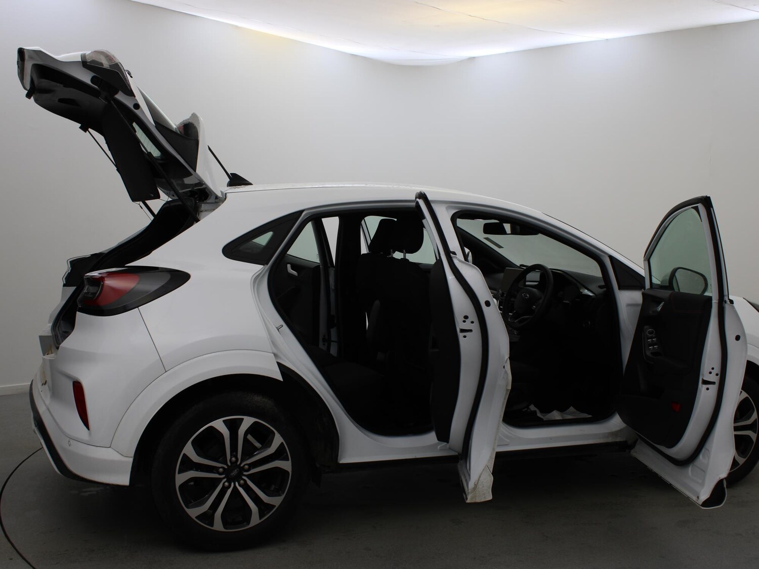 Used Ford Puma 2023 for sale - 76916496: Photo 33