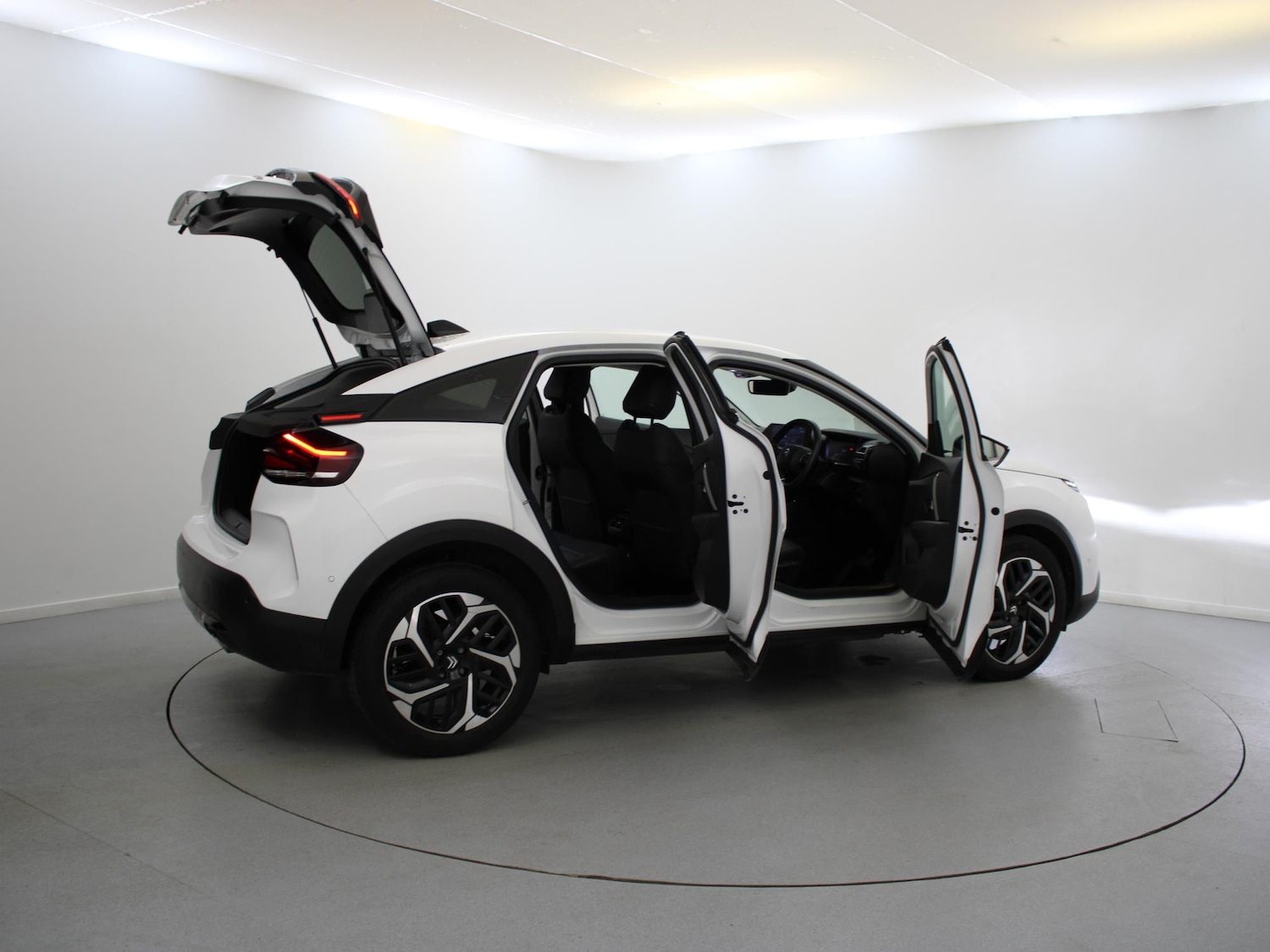 Used Citroen C4 2023 for sale - 77240118: Photo 48