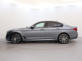 Used BMW 5 Series 2018 for sale - 76016359: Photo