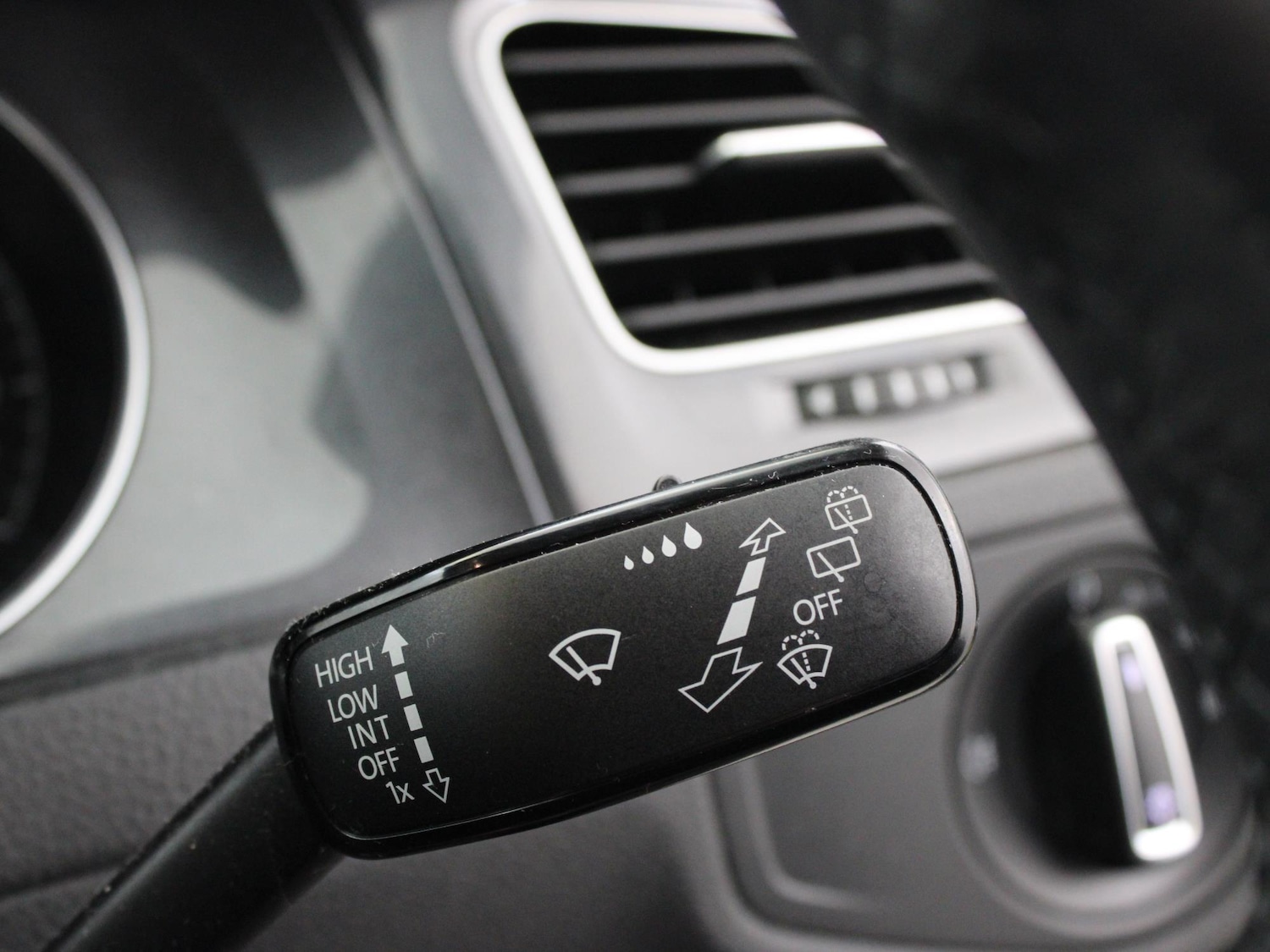 Used Volkswagen Golf 2018 for sale - 77164617: Photo 13