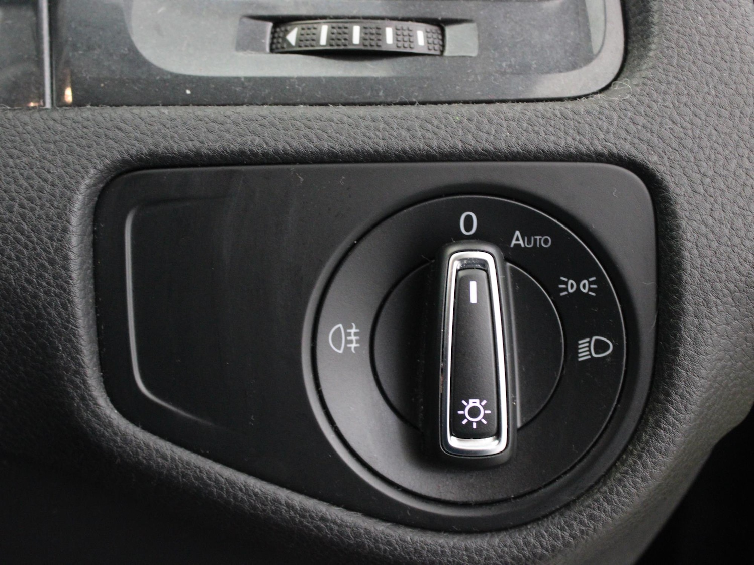 Used Volkswagen Golf 2018 for sale - 77164617: Photo 14