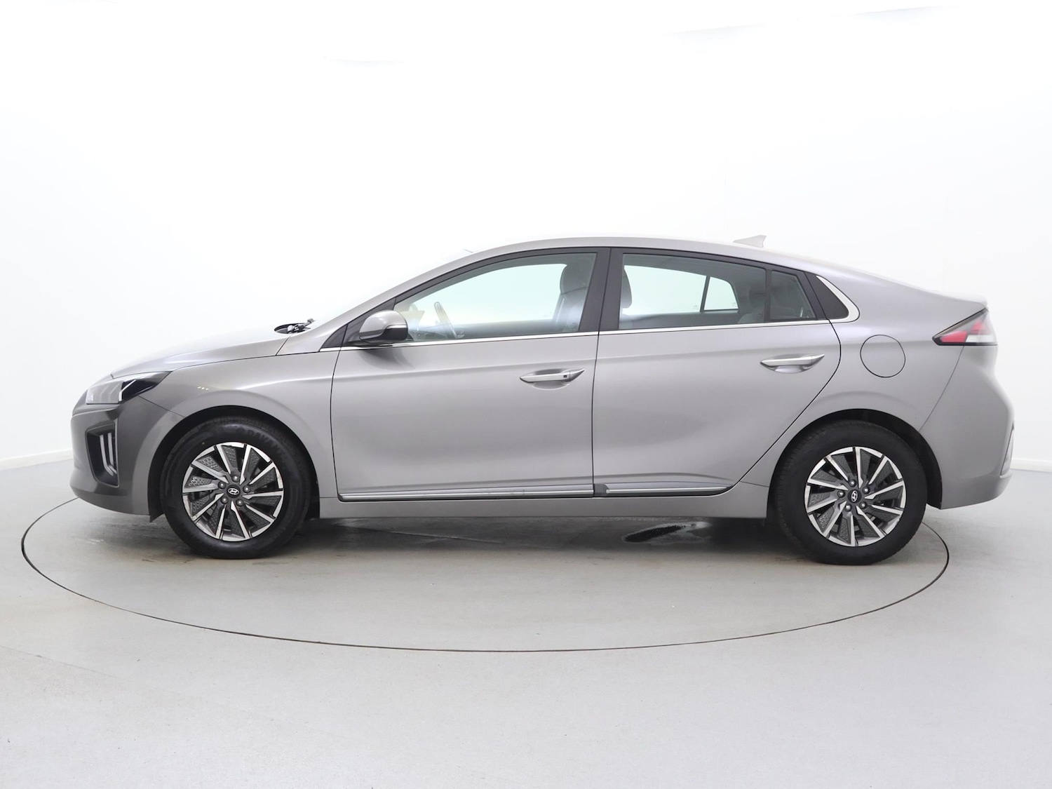 Used Hyundai IONIQ 2021 for sale - 76916572: Photo 4