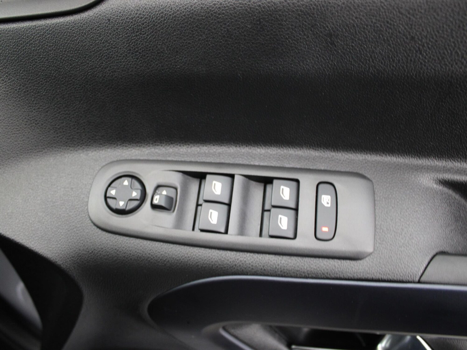 Used Peugeot Rifter 2020 for sale - 77514972: Photo 28