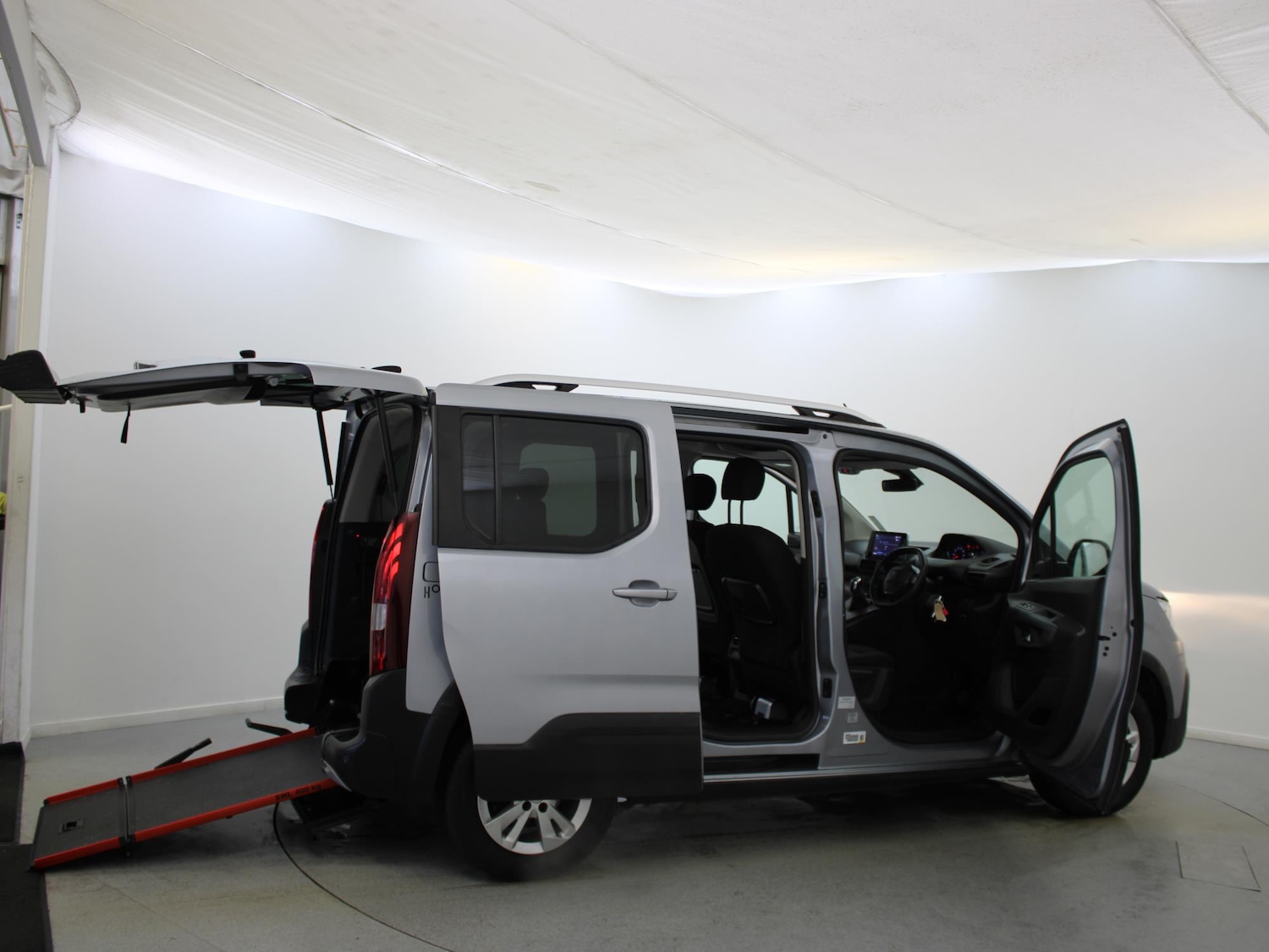 Used Peugeot Rifter 2020 for sale - 77514972: Photo 41