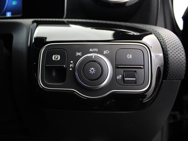 Used Mercedes-Benz A-Class 2019 for sale - 76192229: Photo 33
