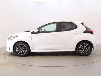 Used Toyota Yaris 2021 for sale - 74126208: Photo