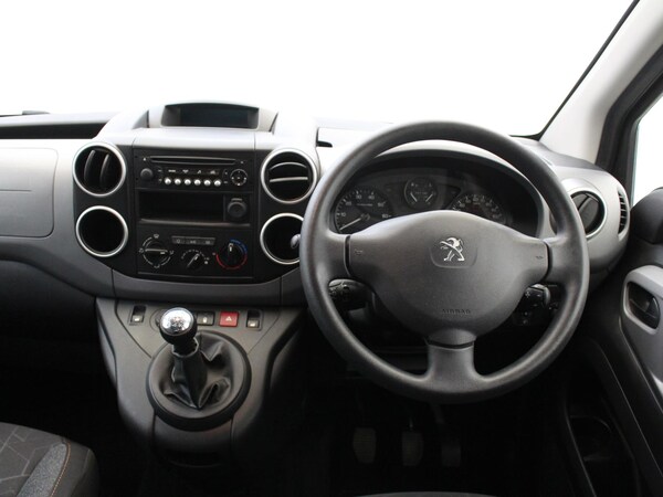 Used Peugeot Partner 2018 for sale - 74550126: Photo 13