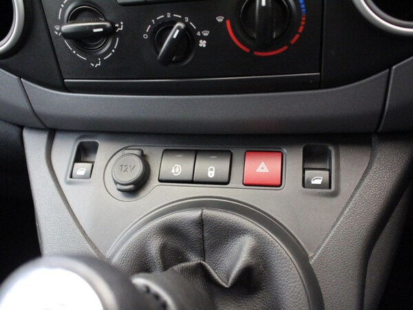 Used Peugeot Partner 2018 for sale - 74550126: Photo 21