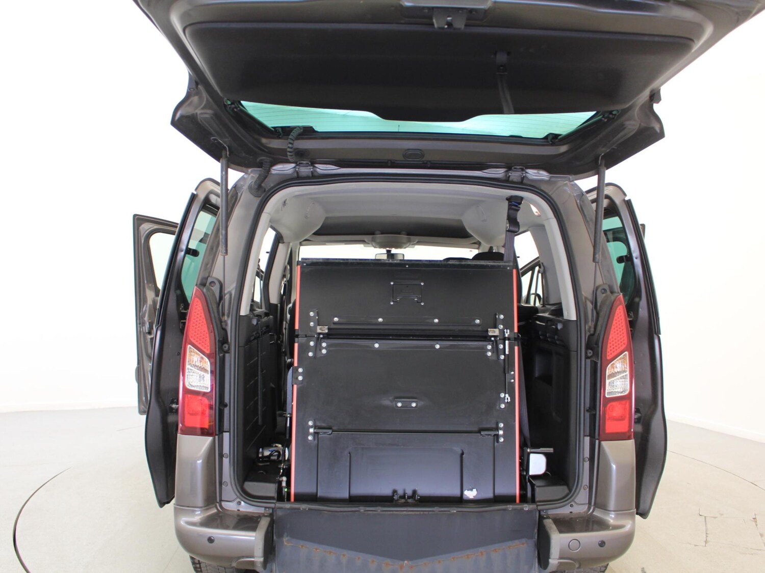 Vehicle 27