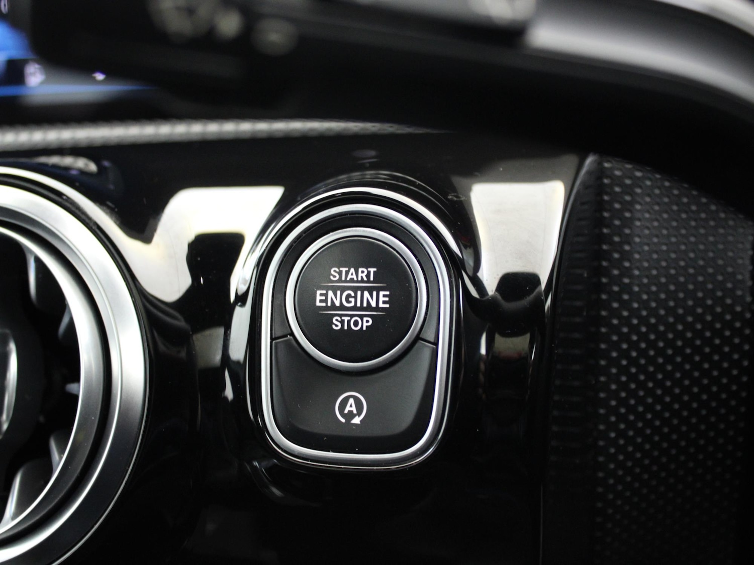 Used Mercedes-Benz A-Class 2018 for sale - 77415208: Photo 18